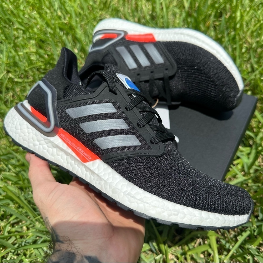 ADIDAS ULTRABOOST x NASA